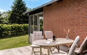 Nice Home In Nykøbing Sj With Wifi