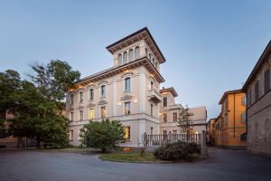 10 Manzoni Aparthotel