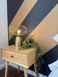 Close To City Centre-Recently Renovated-Brand New