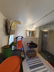 B&B / Chambres d'hotes Lou Pantai, Bed and Breakfast, double room : photos des chambres