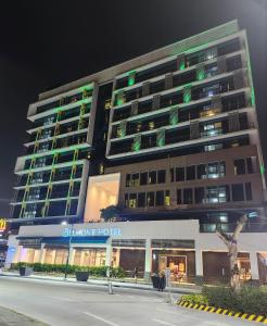 Gallardo Condo Stays