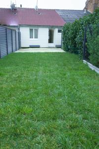 Cozy house with garden, comfort for 6 people