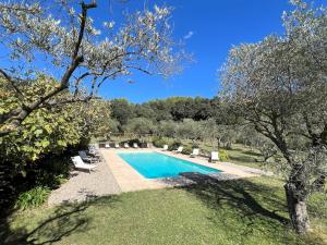 Très Elégant Mas Provençal