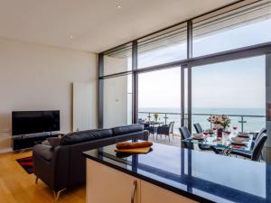 2 Bed in Westward Ho ATHEI