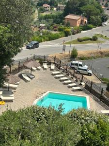 Trilocale con piscina