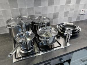 Luxury home in prime location Steps from WoodGreen