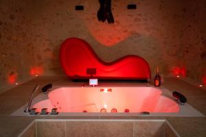 Lindiscrete Loveroom