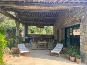 Maisons de vacances Coquelicot Classic Provencal House : photos des chambres