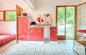 Cozy Home In Les Eyzies