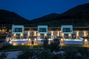 Thea Luxury Living