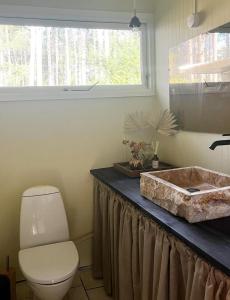 Peaceful Home Close To Beach At Reersø