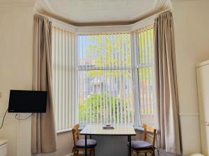 Studio Apartment - 2 room in Springfield Holiday Apartments