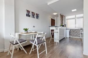 Europa Sur,Playa 500 m,centro 1,9km