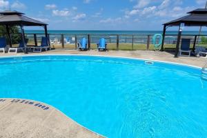 The Driftwood Deck 5A