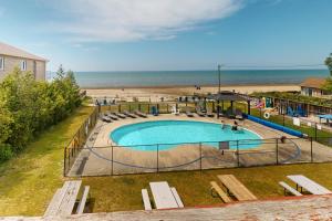 The Driftwood Deck 5A