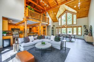 Day Trip to White Pass Luxe Cabin on Naches River