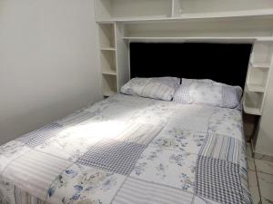 Kitnet Confortável em Cabo Frio Ar Smart TV