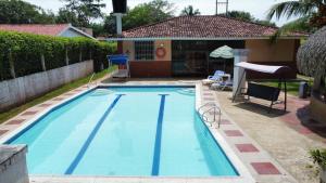 Casa de descanso con piscina privada en Melgar