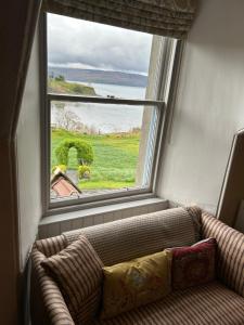 Glenaros Lodge