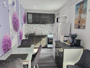 Central Urban Studio with Underground Parking