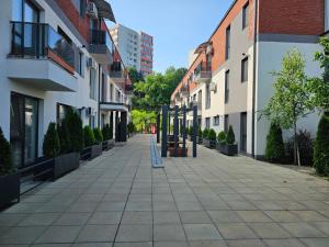 Central Urban Studio with Underground Garage
