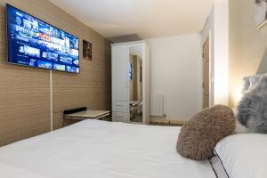 FIve Star Rated Condo
