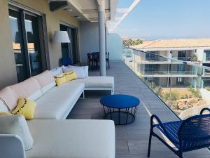 Appartements Haut standing- Face a la mer! 3 chambres-piscine semi olympique : photos des chambres