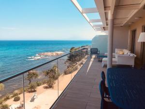 Appartements Haut standing- Face a la mer! 3 chambres-piscine semi olympique : photos des chambres