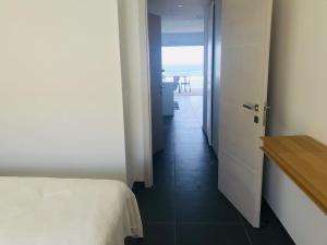 Appartements Haut standing- Face a la mer! 3 chambres-piscine semi olympique : photos des chambres