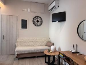 Stauroula & Thomas homes