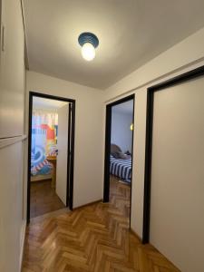 Apartment with art in Rosario river area