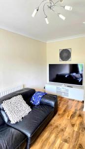 Luxury Seaview Escape - Mumbles