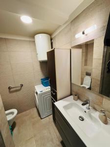 Lazure apartment