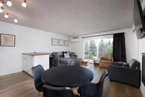 At the River - Beautiful Stay Amazing River View