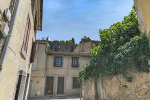 Maisons de vacances Bellevue Cite Chez Jean - vue directe Cite, Cite a 200m, clim, parking public gratuit a 200m, WIFI - Direct view Cite, 200m to Cite, Aircon, free public car park 200m, WIFI : photos des chambres