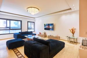 Casablanca 3 Bed Unit in Triangle Dor With Parking