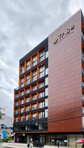 Taj by Wynwood House