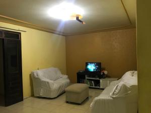 Casa completa em ótima localização