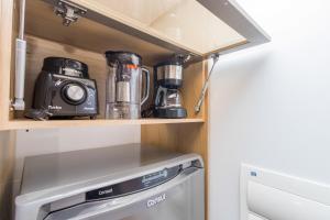 Estúdio AP no centro com piscina