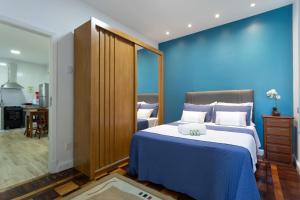 Apartamento em Copacabana com Varanda 2 quartos