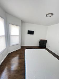 Newly renovated furnished home