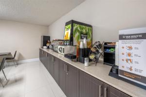 SureStay Hotel by Best Western Kemptville
