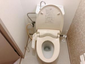 Station Front JUSO EAST 402 No Lift