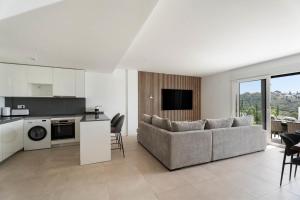 Modern 4-Bedroom Townhouse in Cala Serena Village Walk to the Beach Golf