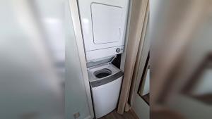 Windy Hill Beach-Sleeps 6-3bed2bath-Oceanfront-Pool-WIFI-TV-16 Foot Balcony