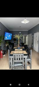 HOSTAL HOUSE REYMON,habitaciones privadas" precio por persona"