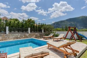 Villa Bella Pietra with private pool, sauna