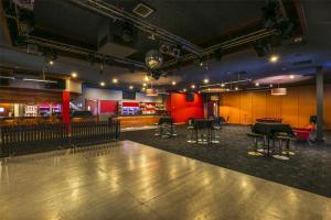 Nightcap at Matthew Flinders Hotel