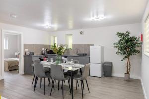 Peaceful London Stay 2BR Walkable Locale