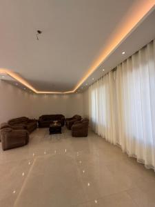 Dabouq 3BR condo